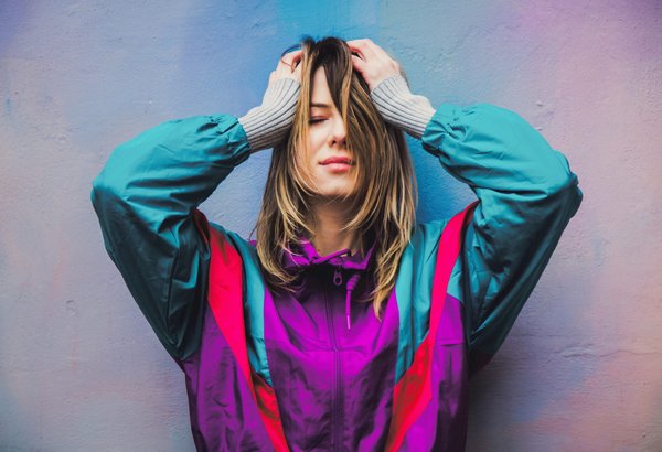 Comment choisir des tenues élégantes et confortables pour les longues journées de conférences ?